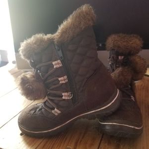 Girls size 10 toddler snow boots